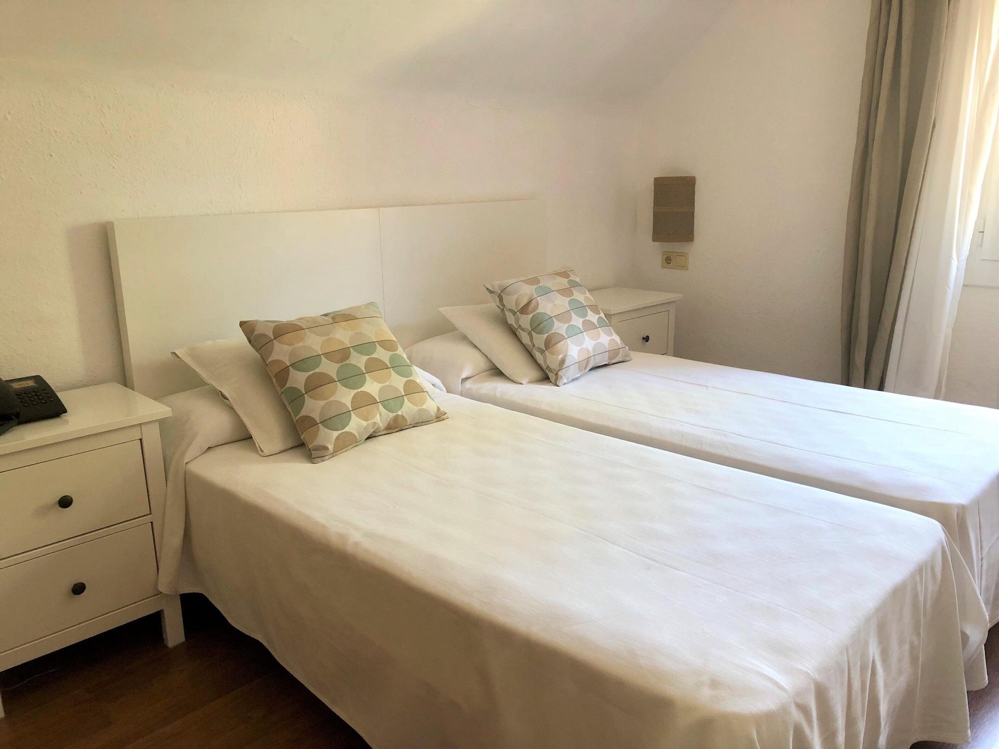 Hotel Capri Sitges Luaran gambar