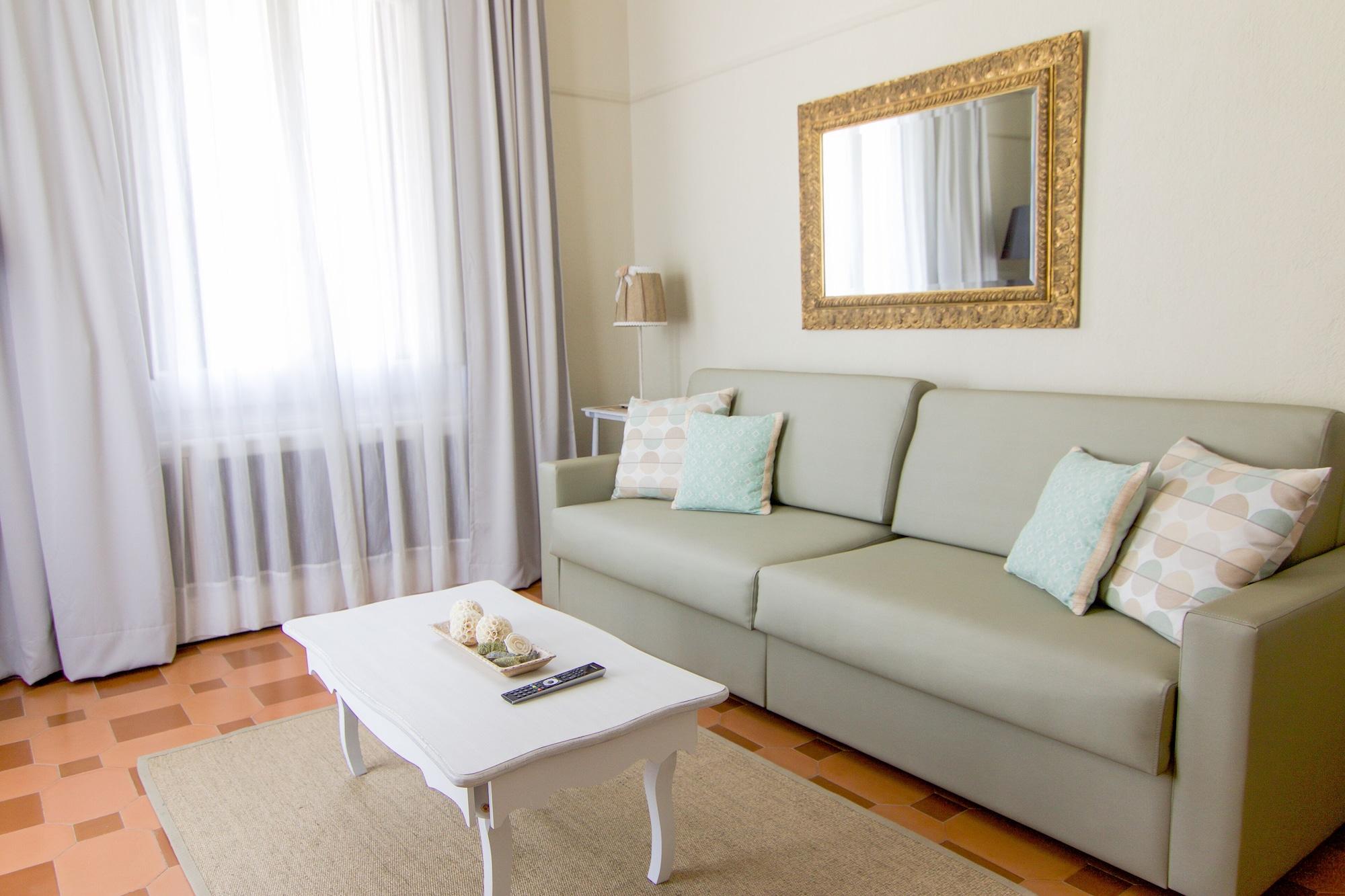 Hotel Capri Sitges Luaran gambar