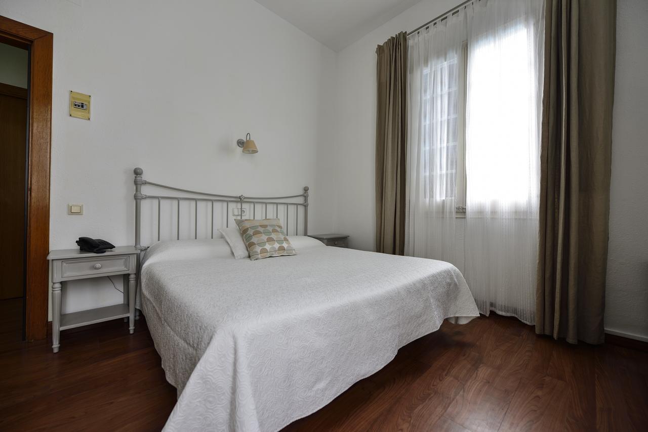 Hotel Capri Sitges Luaran gambar