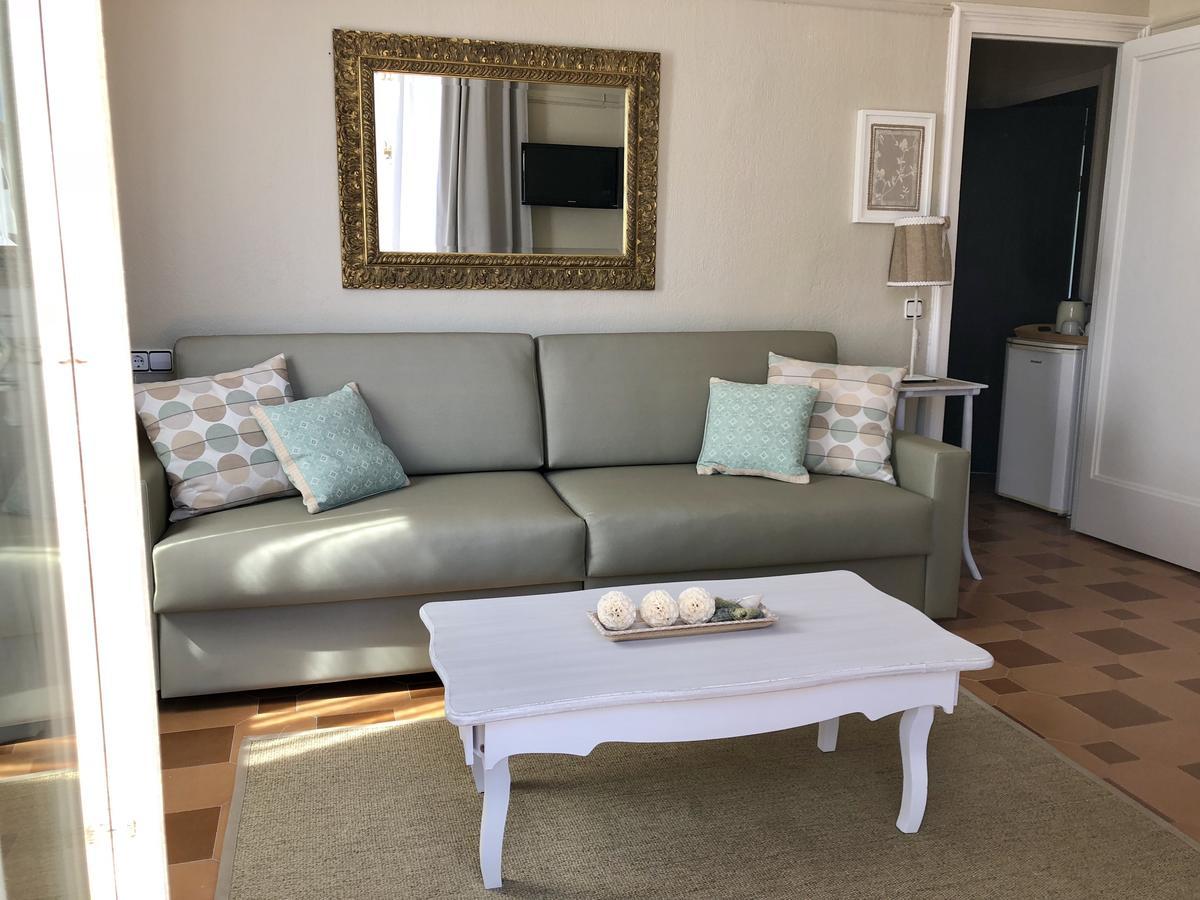 Hotel Capri Sitges Luaran gambar