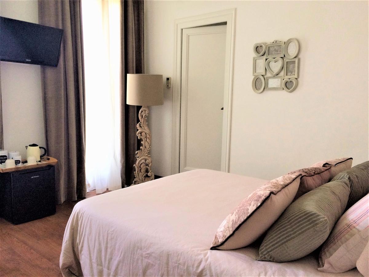 Hotel Capri Sitges Luaran gambar